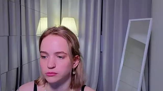 lolly_pie from StripChat