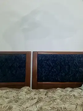 Lonalonaa_19999 on StripChat