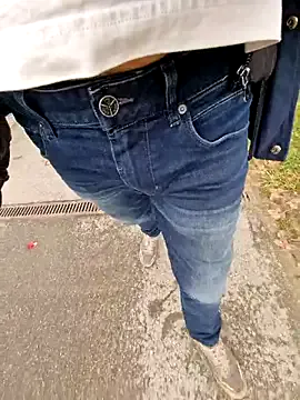 Offline Lorent6969 on StripChat