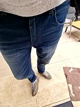 Offline Lorent6969 on StripChat