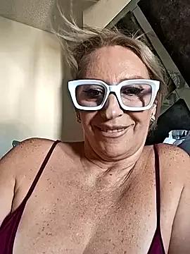 Lossexycacha from StripChat