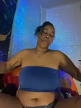 Offline loveluna8 on StripChat