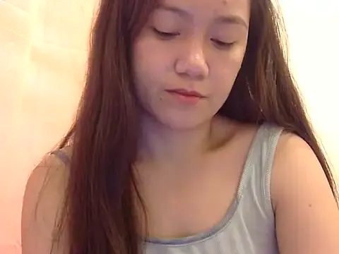 Offline Lovelyclaya on StripChat