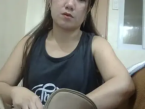 Offline Lovelyclaya on StripChat