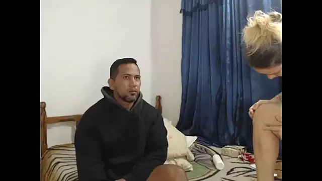 Freechat lover_1994 on StripChat