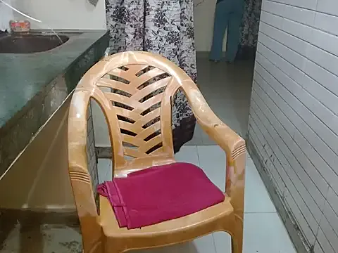 Offline LovingPihu on StripChat