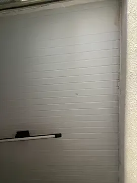 Offline luara1988 on StripChat