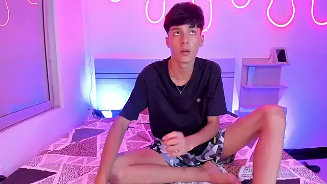 Offline luccas_ferreira on StripChat