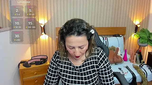 Offline luciana_ballesteros_ on StripChat