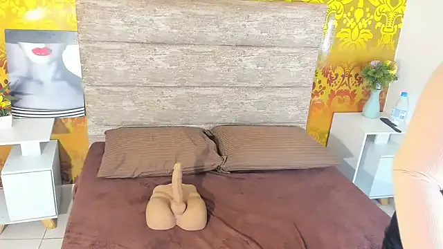 LucianaBlackwell on StripChat