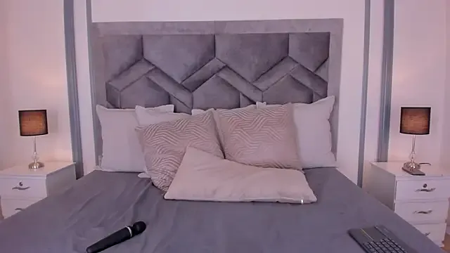 Offline lucianacohelo on StripChat