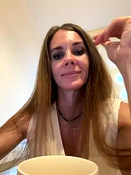 Offline LucieMack on StripChat