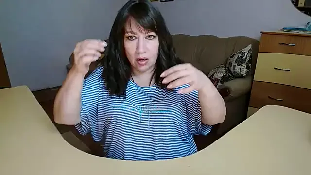 Offline Lucretia_Goldi_ on StripChat