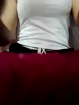 Offline LucyyLy on StripChat