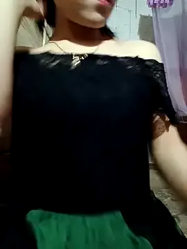 Offline LucyyLy on StripChat