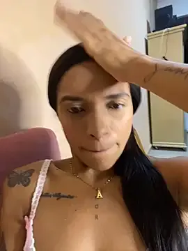 Offline Luna025 on StripChat