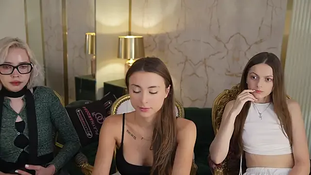 Offline Luna_secretgirl on StripChat