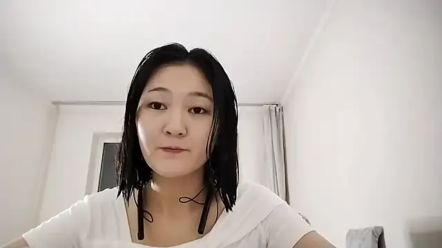 Lyndasilk on StripChat