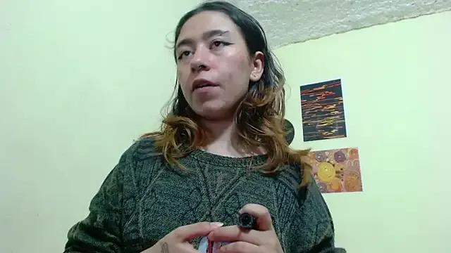 Maam_Ine from StripChat