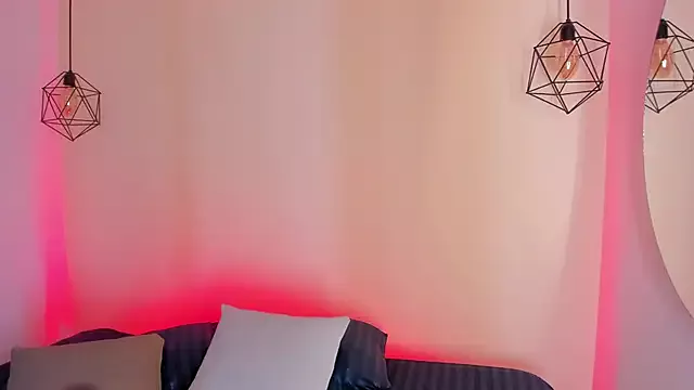 Offline maddy_walker on StripChat