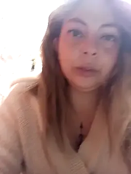 madelaine- room chat