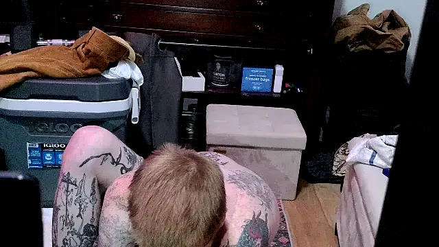 Offline Magnetic127 on StripChat