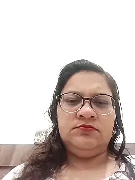 Offline Mahira_sharma01 on StripChat