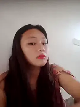 Offline mai-xinh on StripChat