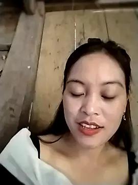 Maipm18 from StripChat is Freechat