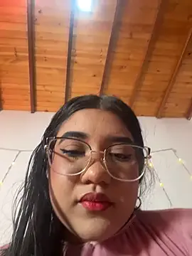 Maisa_issa on StripChat