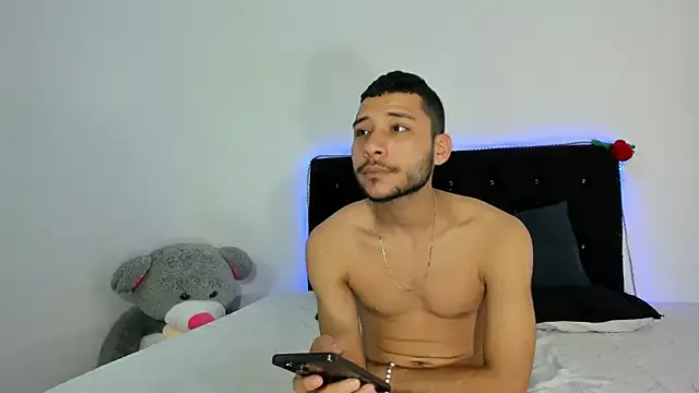 Offline MarcusRosse on StripChat