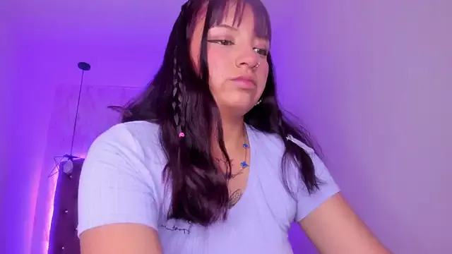 Offline Mariam_s on StripChat