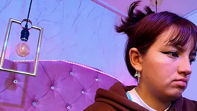 Offline Mariam_s on StripChat