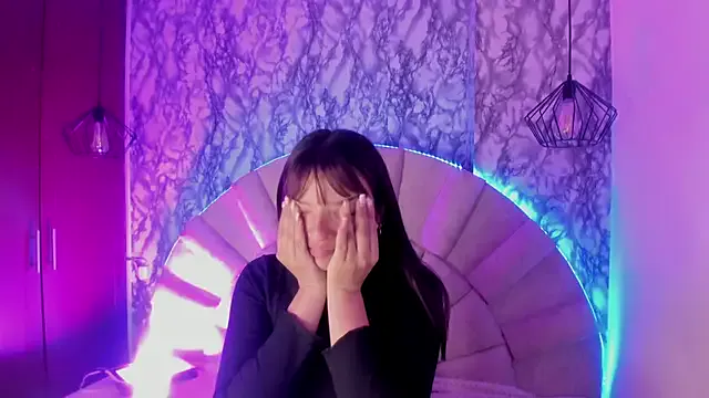 Offline Mariam_s on StripChat