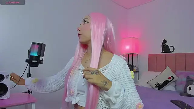 Offline MarianaBranzz on StripChat