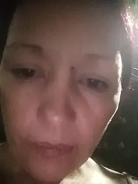 Offline marinita13 on StripChat