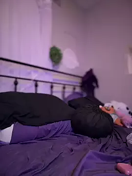 Offline marleymaxwell on StripChat