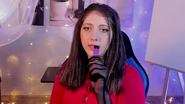 Offline Mary_Miiller on StripChat