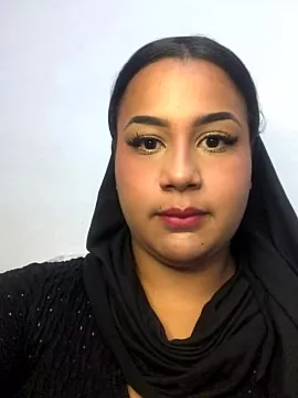 Offline Maryam_yamal on StripChat