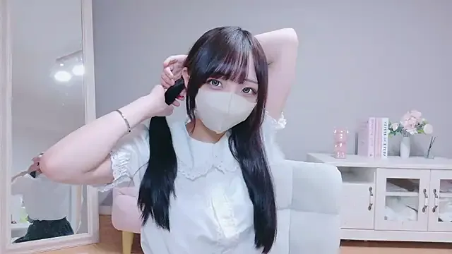 Offline Mashiro-chan on StripChat