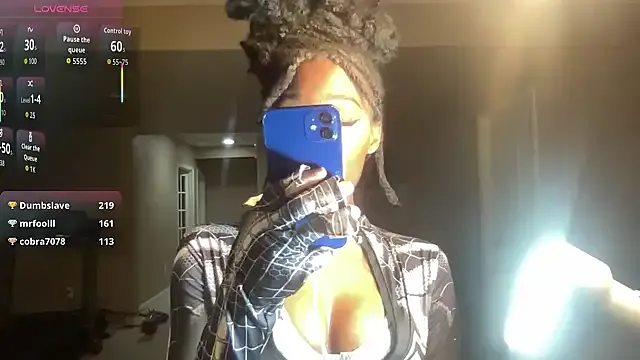 Offline maskedgirl5005 on StripChat