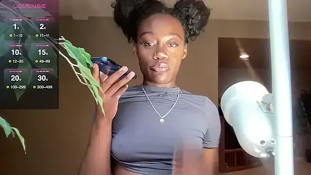 Offline maskedgirl5005 on StripChat