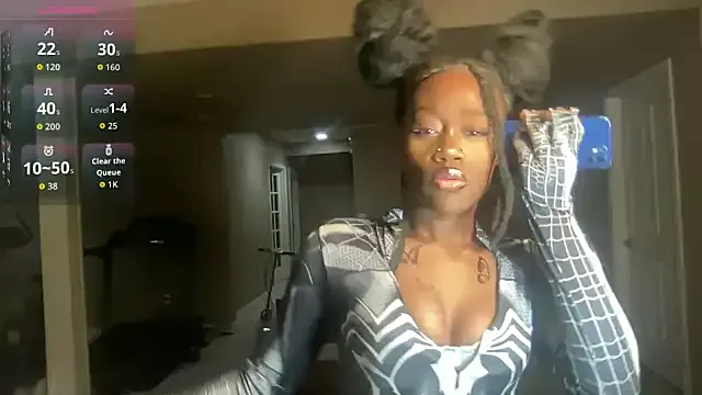 Offline maskedgirl5005 on StripChat