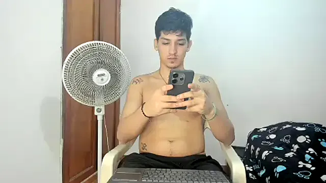 Offline MasterSEX420 on StripChat