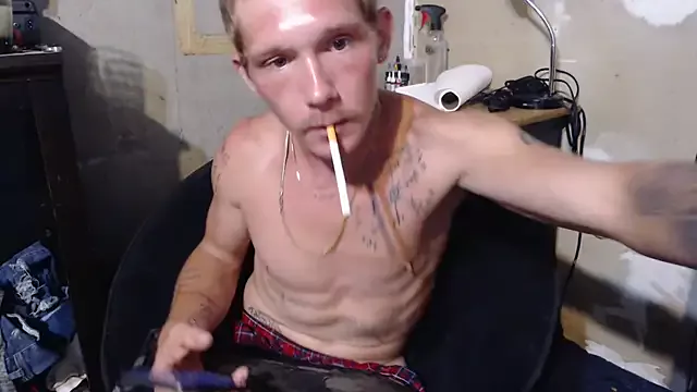 Offline mastertrap on StripChat