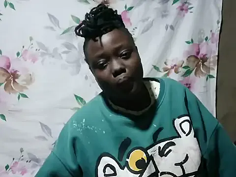 Offline mdivah on StripChat