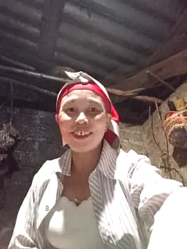 Offline me-cute on StripChat