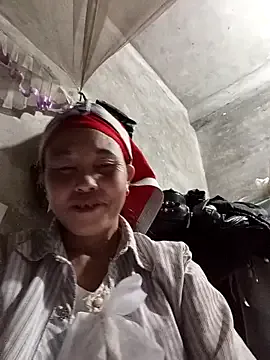 Offline me-cute on StripChat