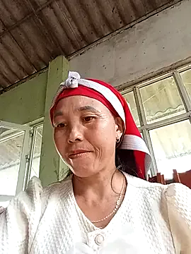 Offline me-cute on StripChat