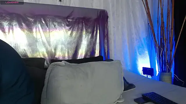 Offline megan_lover on StripChat